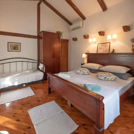 Luna By Interhome Holiday home Brsec
